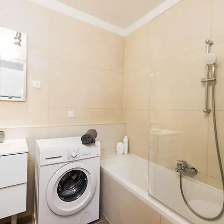 Apartment Renove - Front De - *